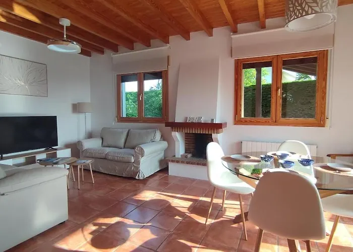 Cozy Ajo, Hogar Cerca Del Mar بيت للعطل Bareyo